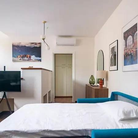 Stylish And Cozy Studio In Isola Μιλάνο