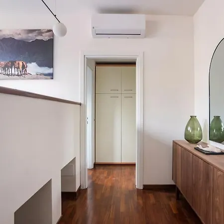 Stylish And Cozy Studio In Isola Μιλάνο